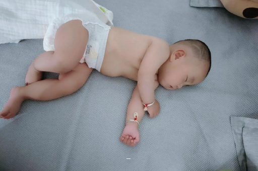 代怀生子好找吗孕妇肚脐周围发青